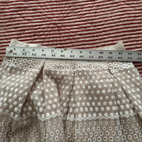 Gianna Bini Elegant Cream Lace Skirt - Picture 5 of 7